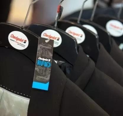 15063921301122.jpg 使用RFID成功部署全渠道營(yíng)銷(xiāo)