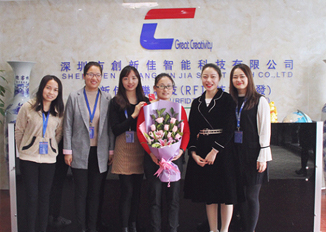 新進(jìn)媽媽回歸崗位，迎接創(chuàng)新佳愛(ài)的溫暖，家的關(guān)懷